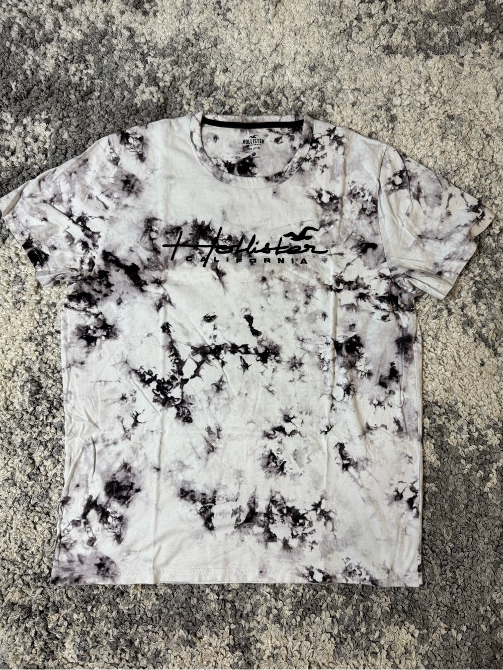 Hollister, Men’s Black & White Marbled Tie-Dye Crewneck Logo Tee, XL
